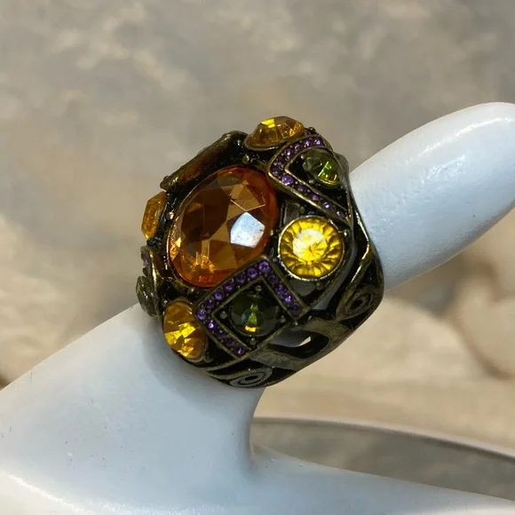 Vintage Large Antique Brass With Multicolored Glass Stones Cocktail Ring size 8 - Picture 3 of 8